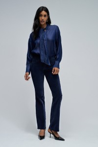 SECRET PUSH IN BOOTCUT IN VELVET JEANS
