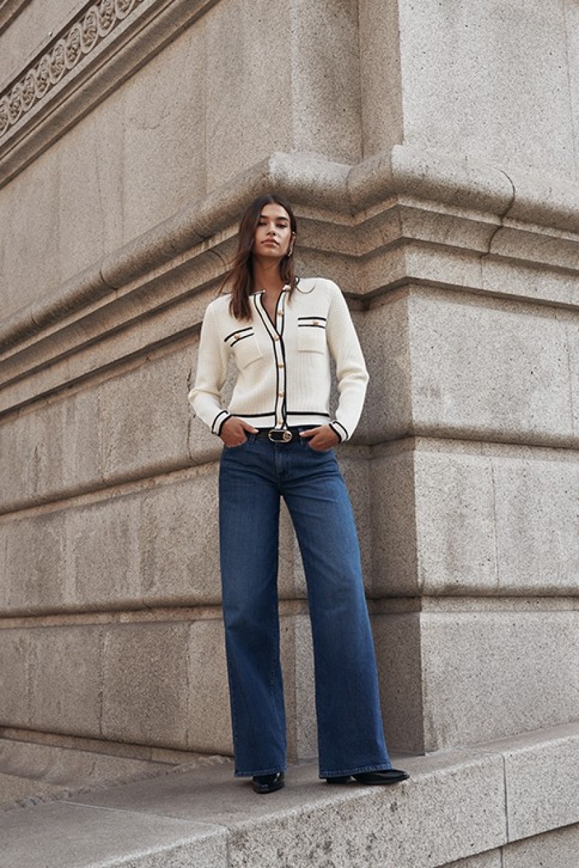 LOW RISE WIDE JEANS