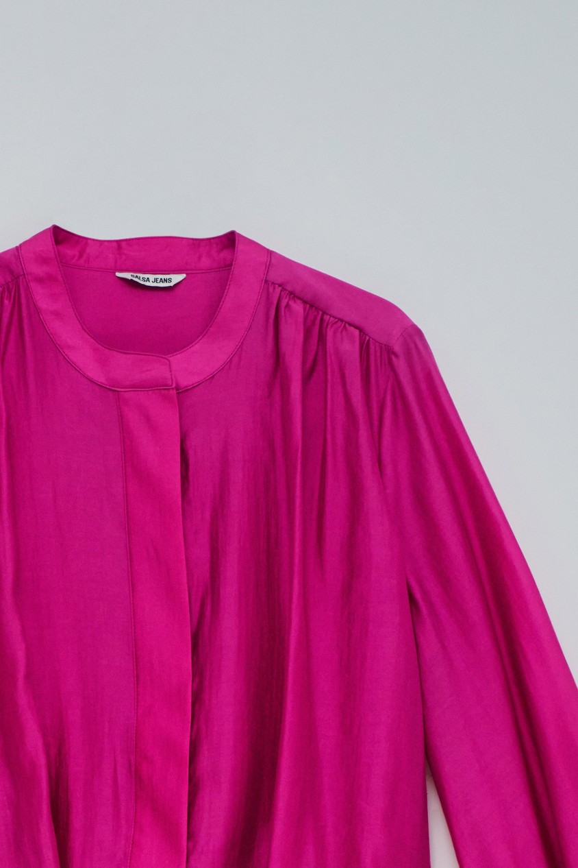 BLUSE MIT PUFFÄRMELN