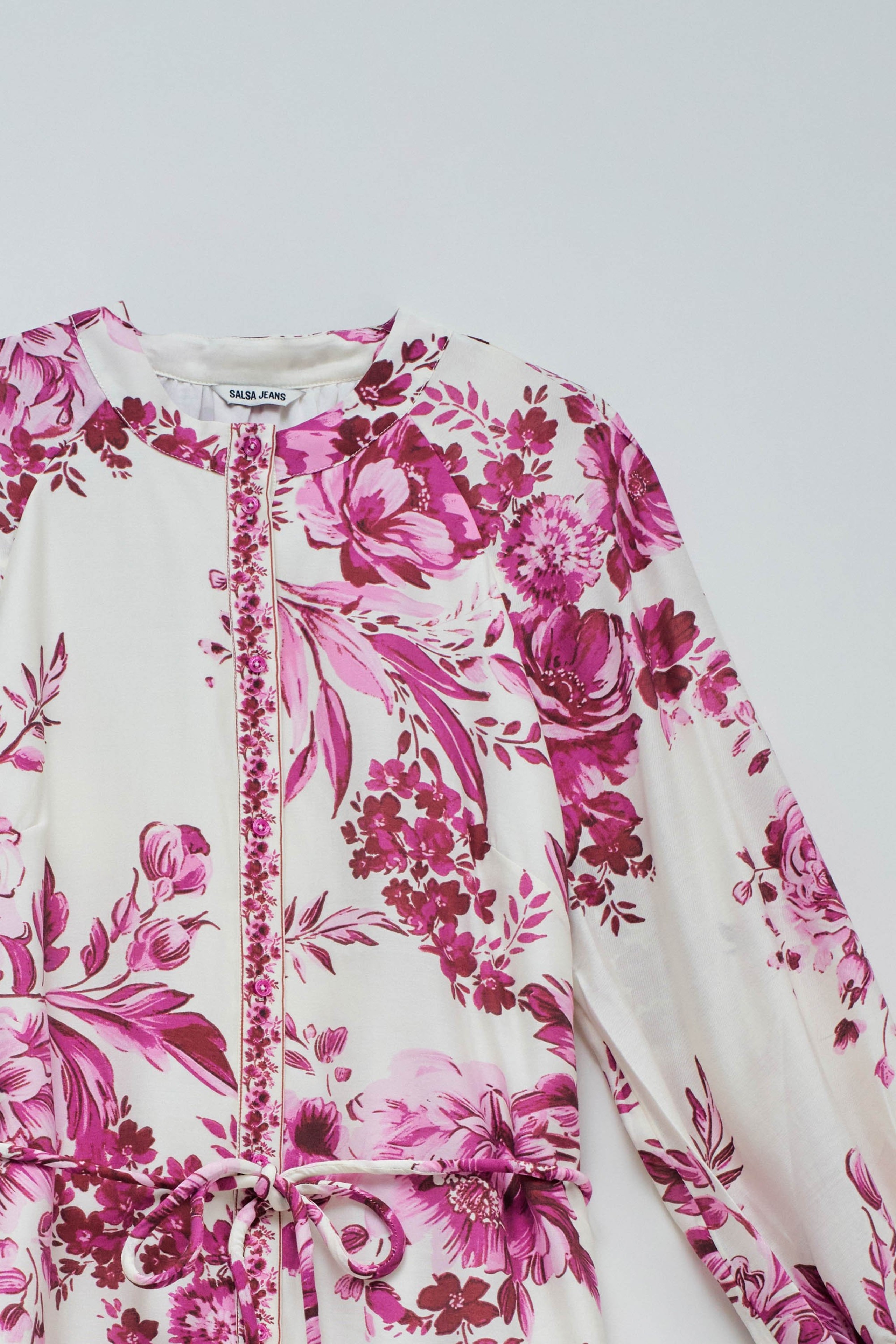 VESTIDO CAMISEIRO COM PADRÃO FLORAL