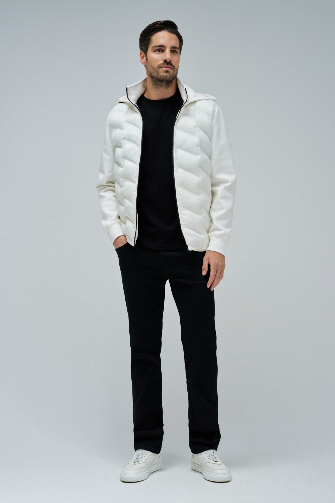 PADDED COAT WITH MIXED MATERIALS