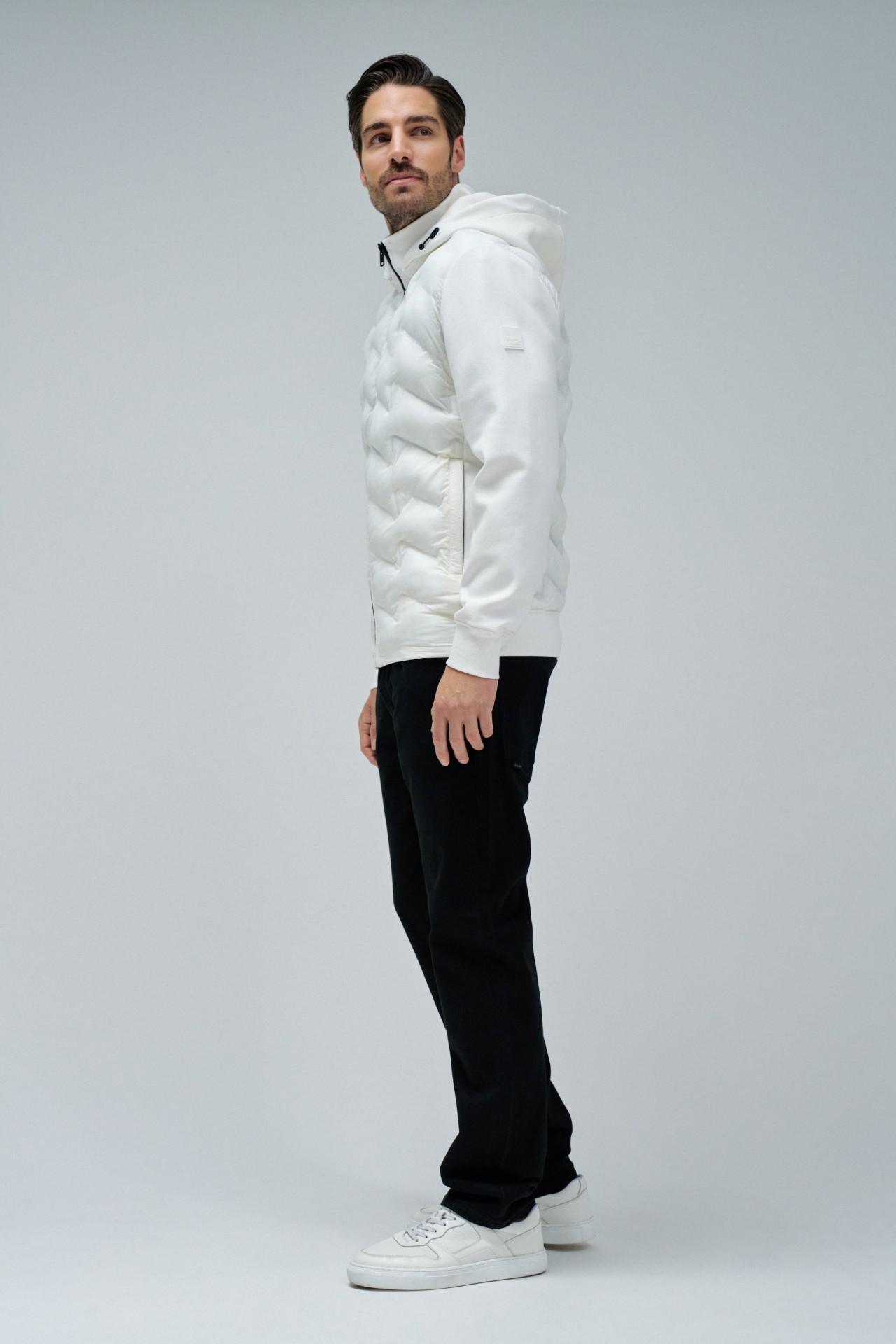 PADDED COAT WITH MIXED MATERIALS
