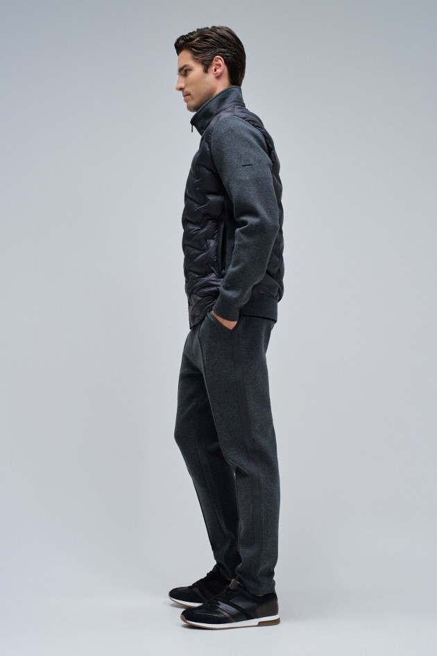 PADDED COAT WITH MIXED MATERIALS