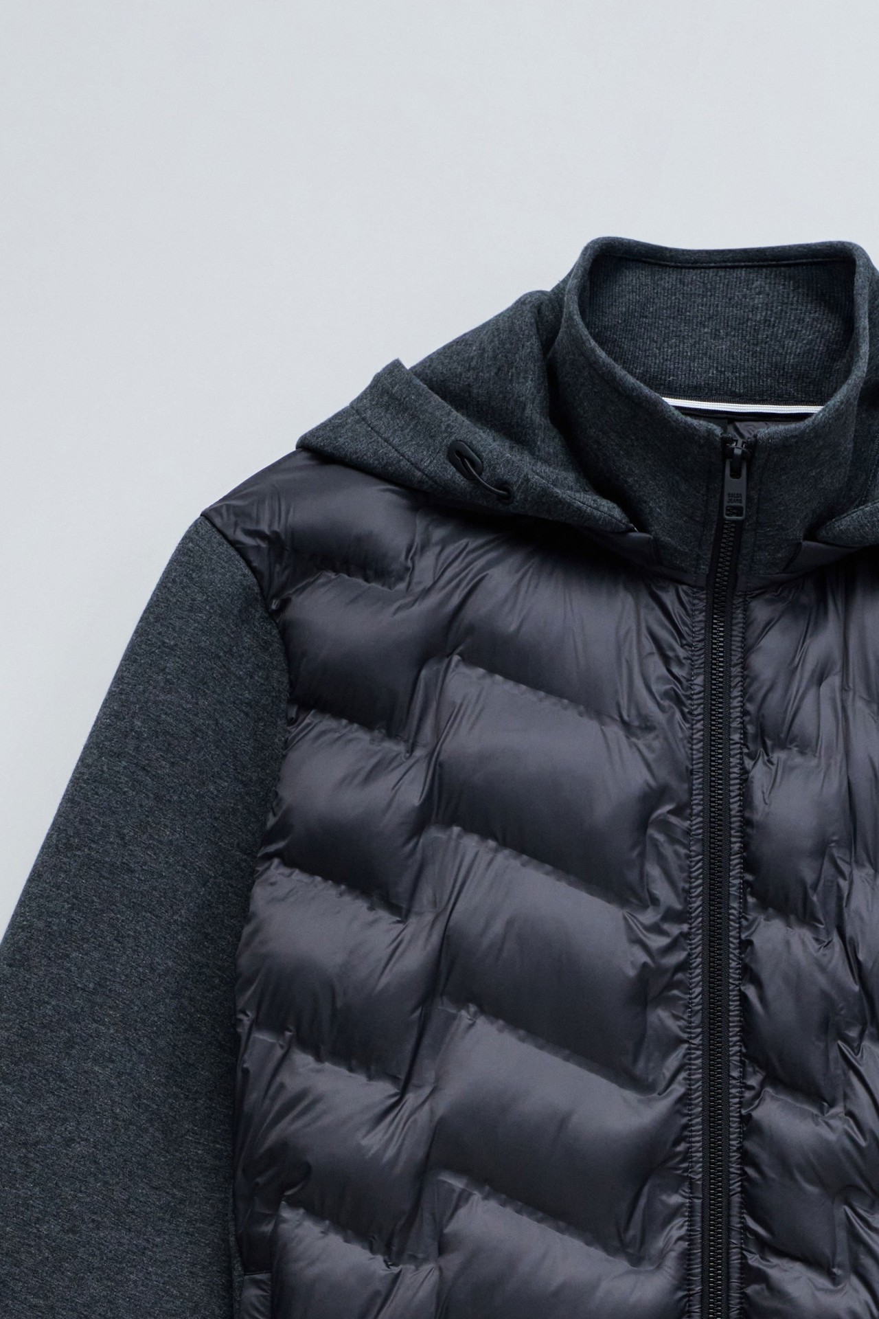 PADDED COAT WITH MIXED MATERIALS