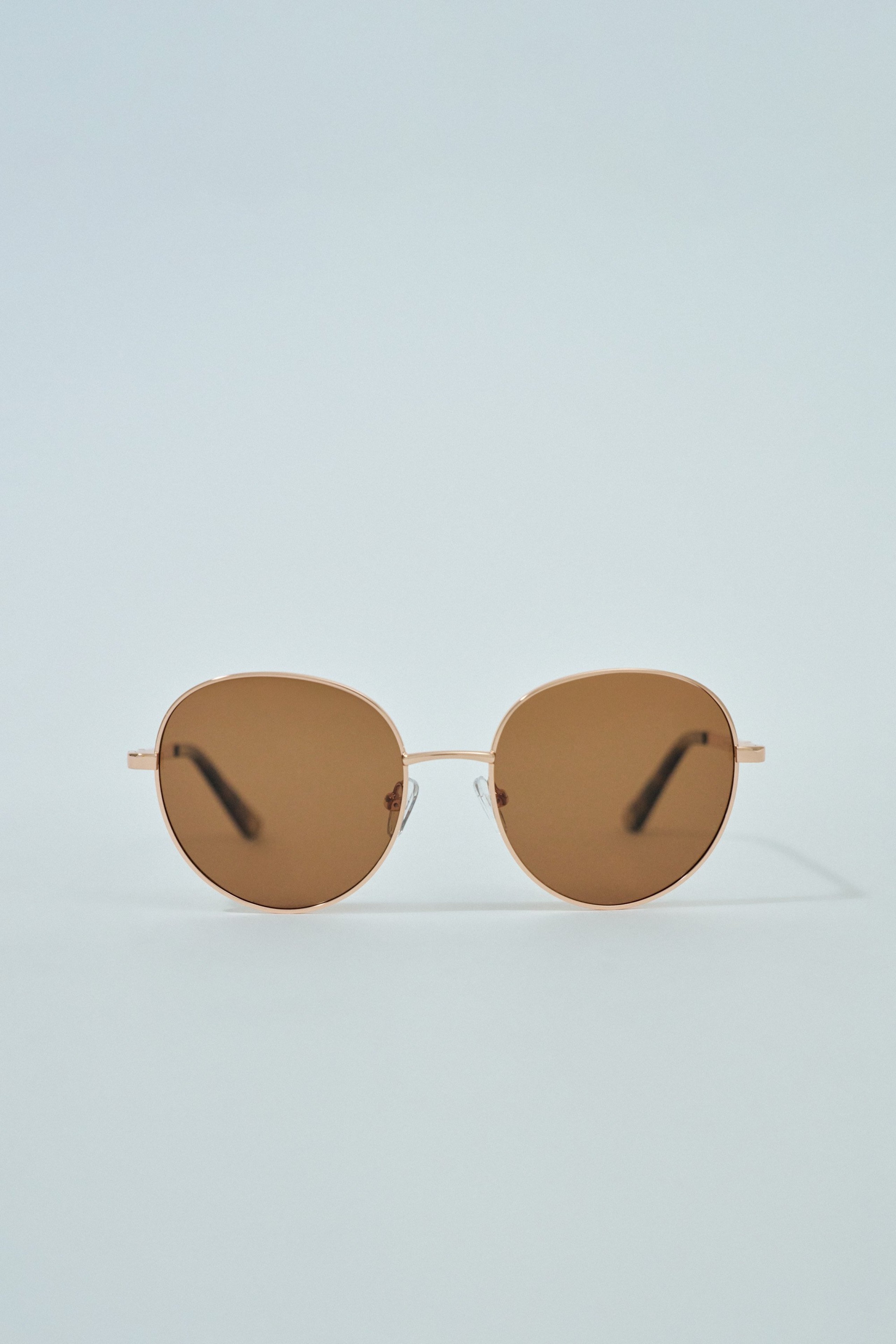 CHIC SUNGLASSES