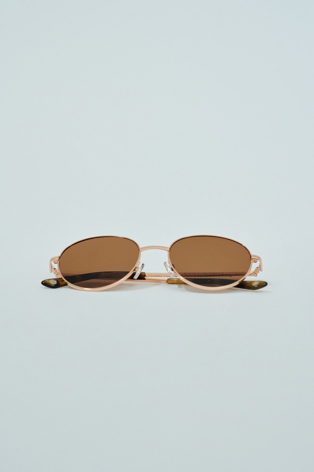 LUNETTES DE SOLEIL CHIC