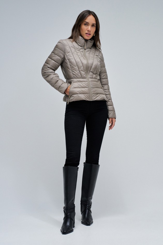 KURZE STEPPJACKE