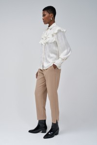CAMISA DE SATN CON VOLANTES