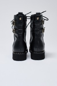 LEATHER BOOTS