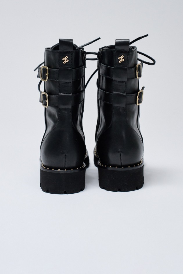 BOTAS EM PELE