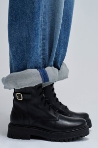 LEATHER BOOTS