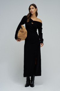 DRESS IN KNIT