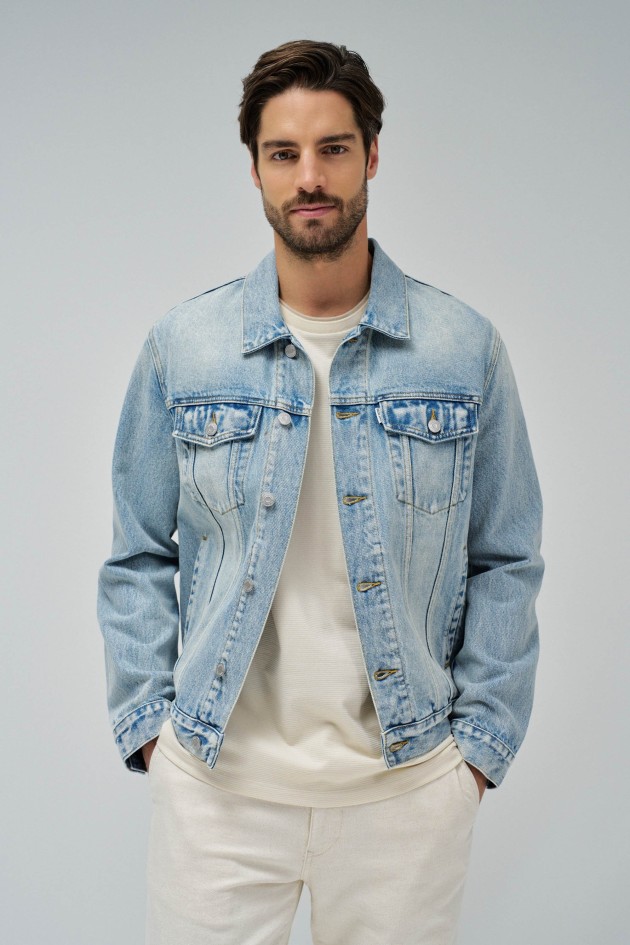 VESTE EN JEAN