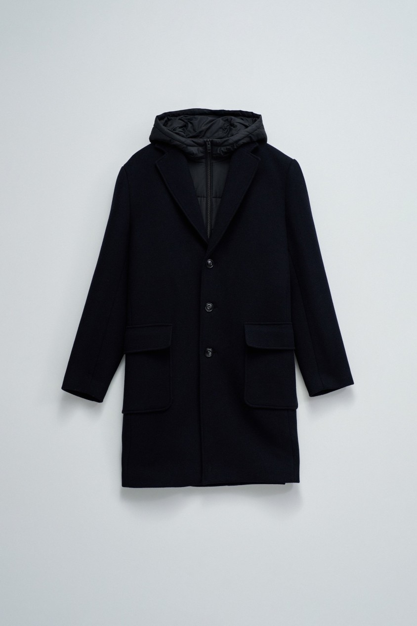 VESTON EN LAINE AVEC CAPUCHE