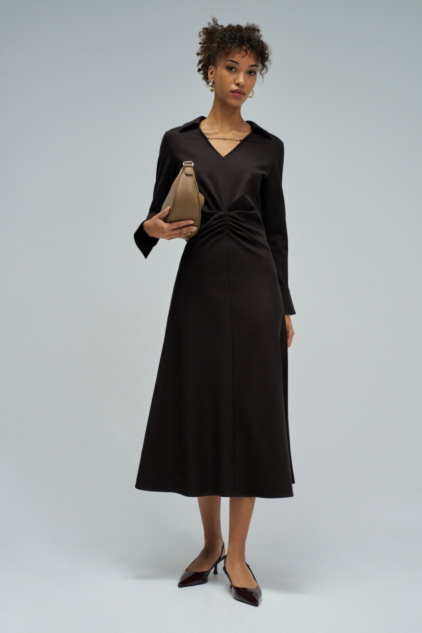 VESTIDO MIDI EM MALHA