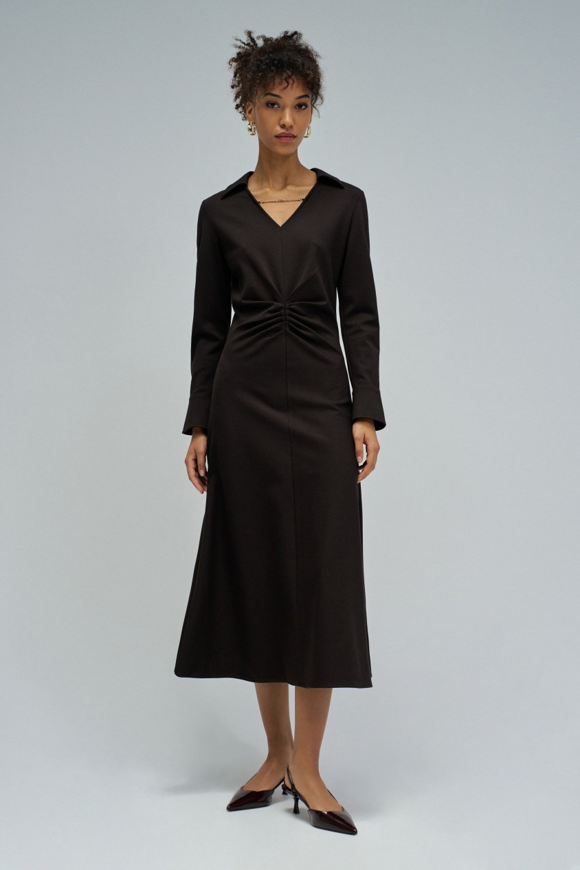 VESTIDO MIDI EN PUNTO