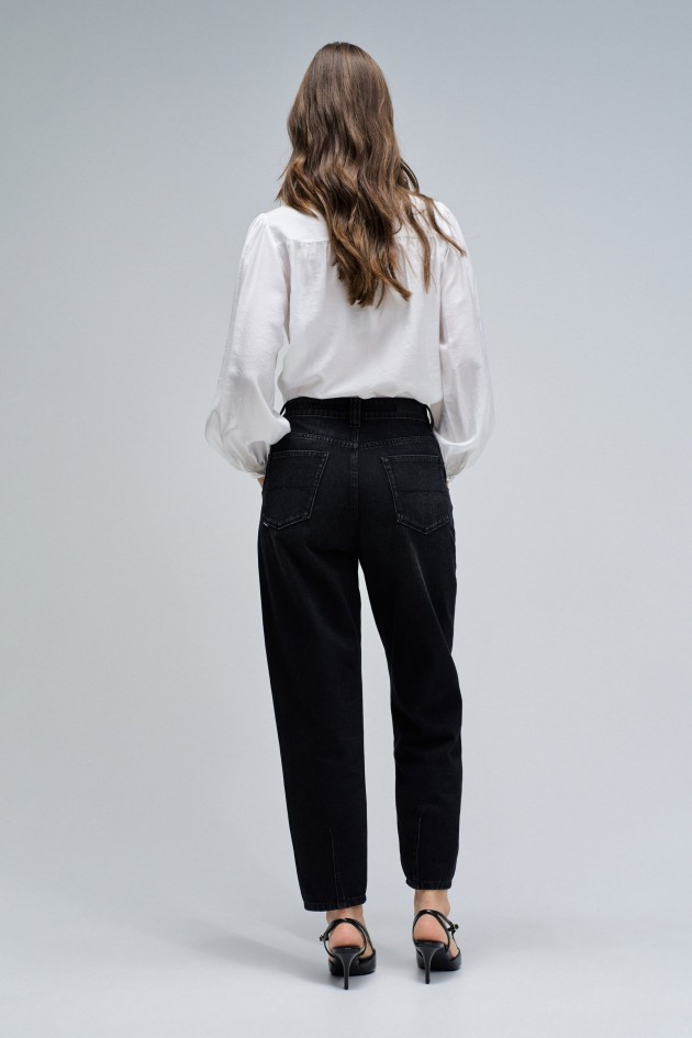 SLOUCHY CROPPED SLIM JEANS