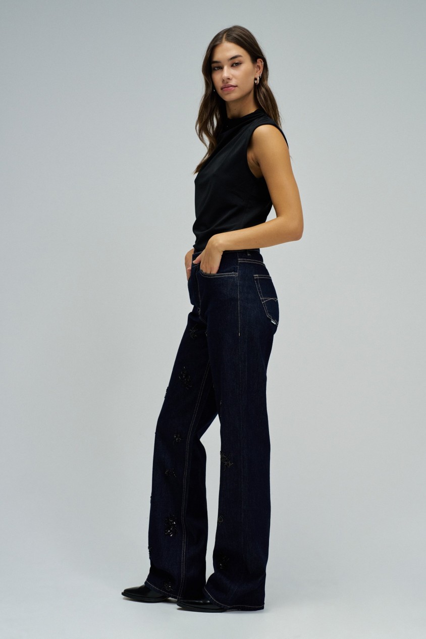 TRUE STRAIGHT JEANS