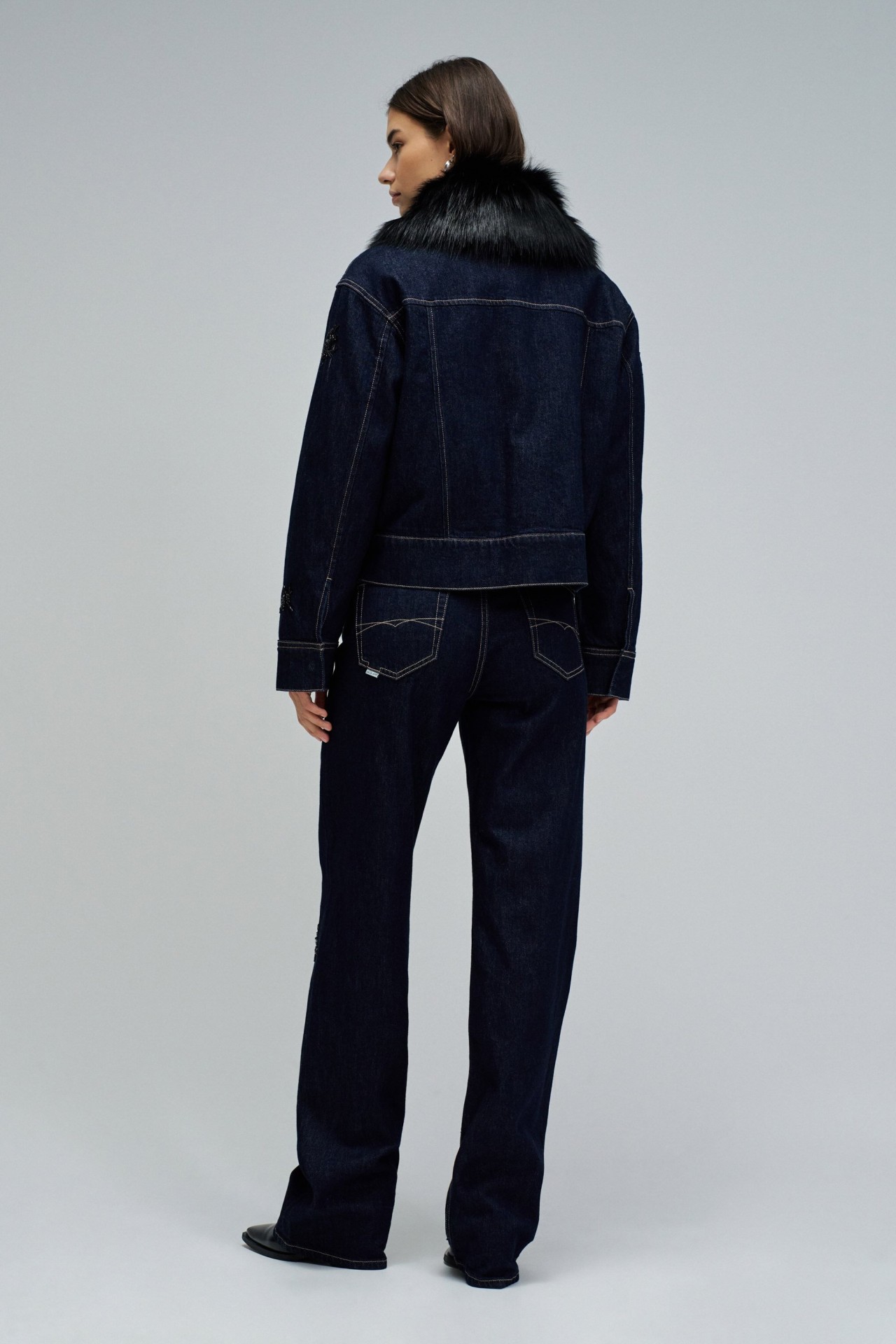 DENIM JACKET WITH FUR