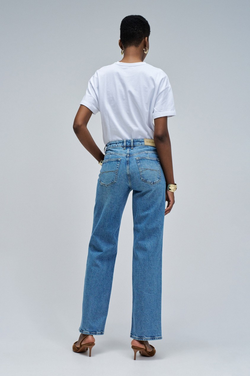 TRUE STRAIGHT JEANS