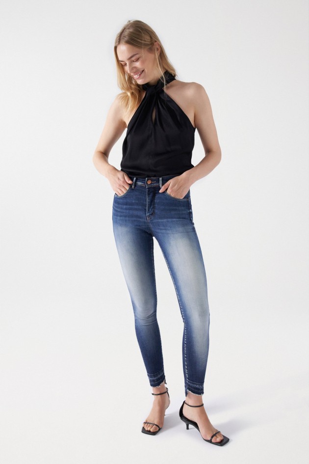 FAITH PUSH IN CROPPED SKINNY JEANS