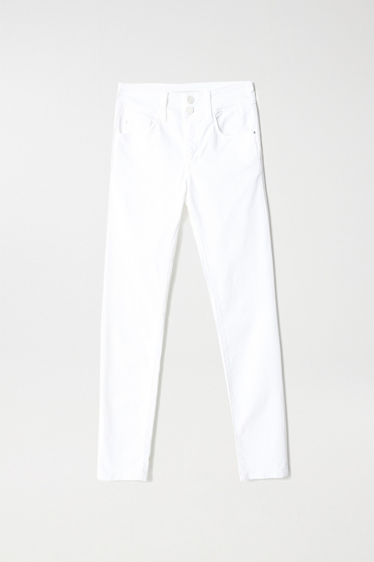 SECRET PUSH IN SKINNY JEANS