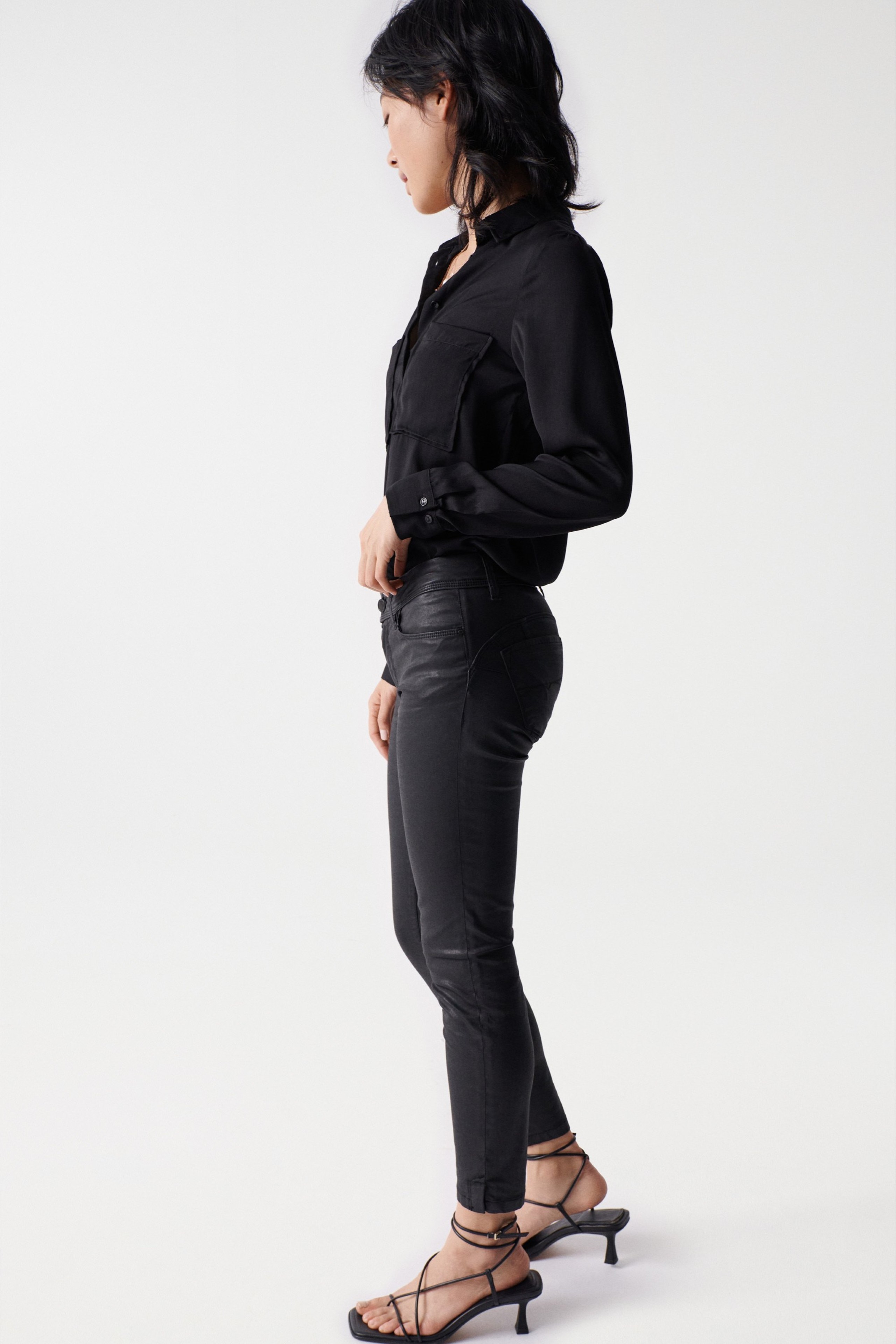 VAQUEROS WONDER PUSH UP CROPPED SKINNY