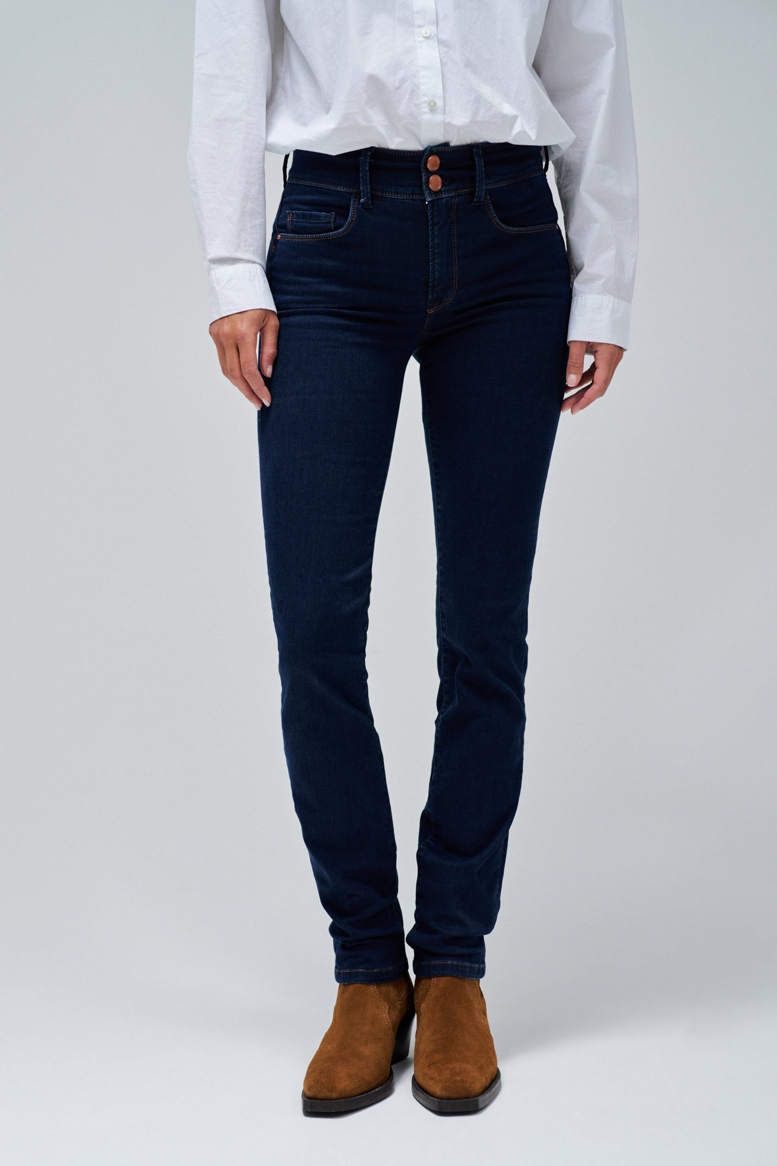 SECRET PUSH IN SLIM SOFT TOUCH JEANS