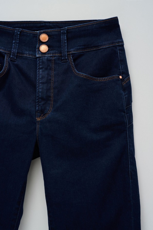 SECRET PUSH IN SLIM SOFT TOUCH JEANS