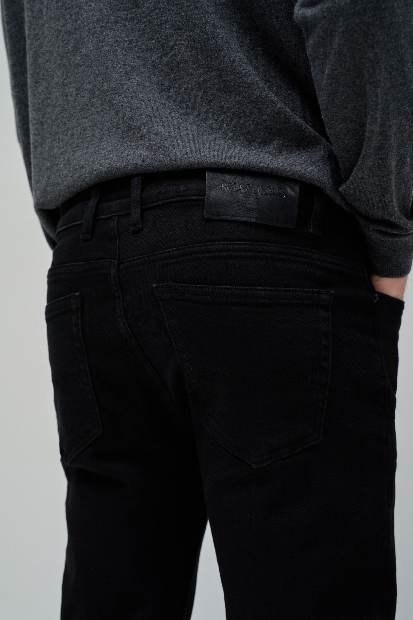 SLIM FIT JEANS