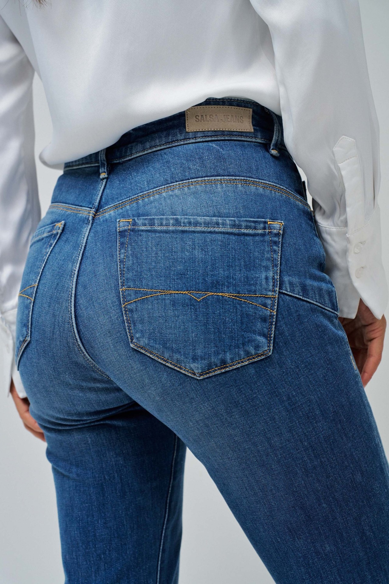 FAITH PUSH IN FLARE JEANS