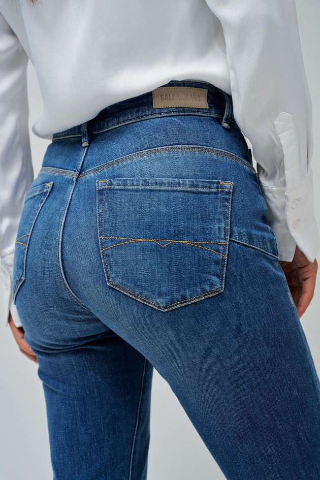 FAITH PUSH IN FLARE JEANS