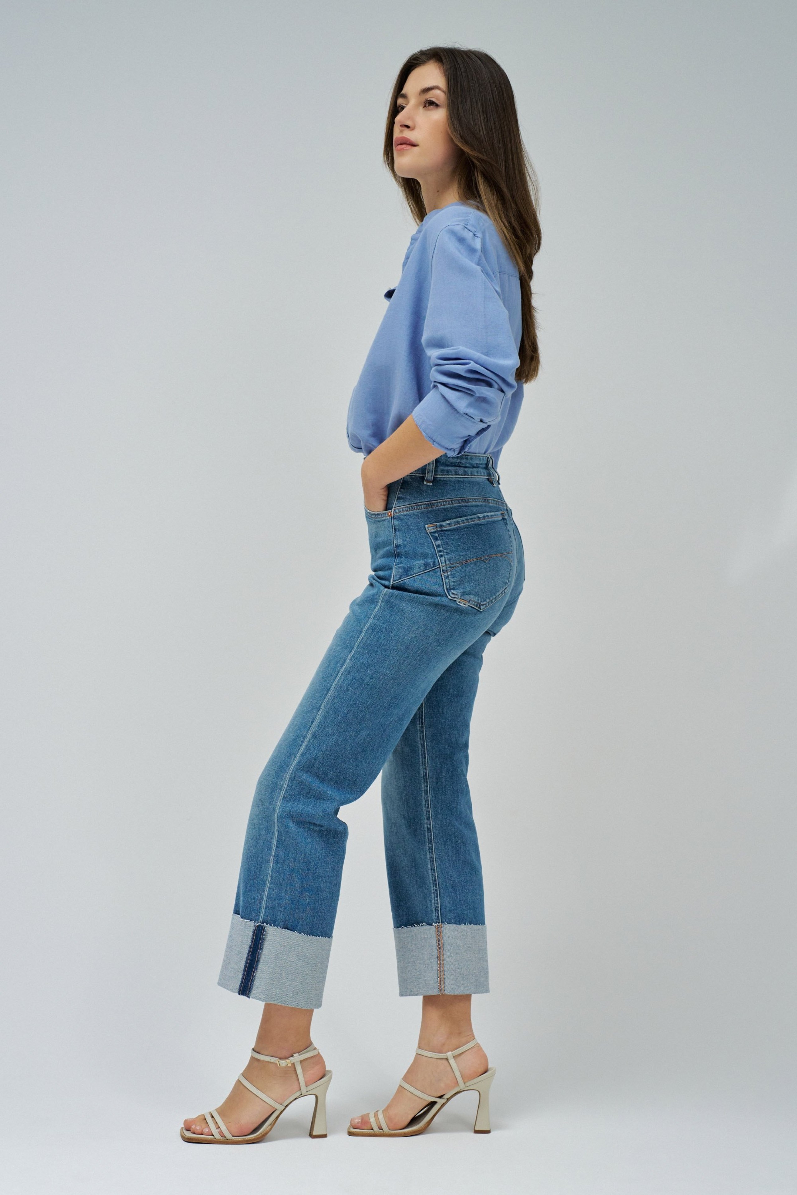 FAITH PUSH IN STRAIGHT JEANS