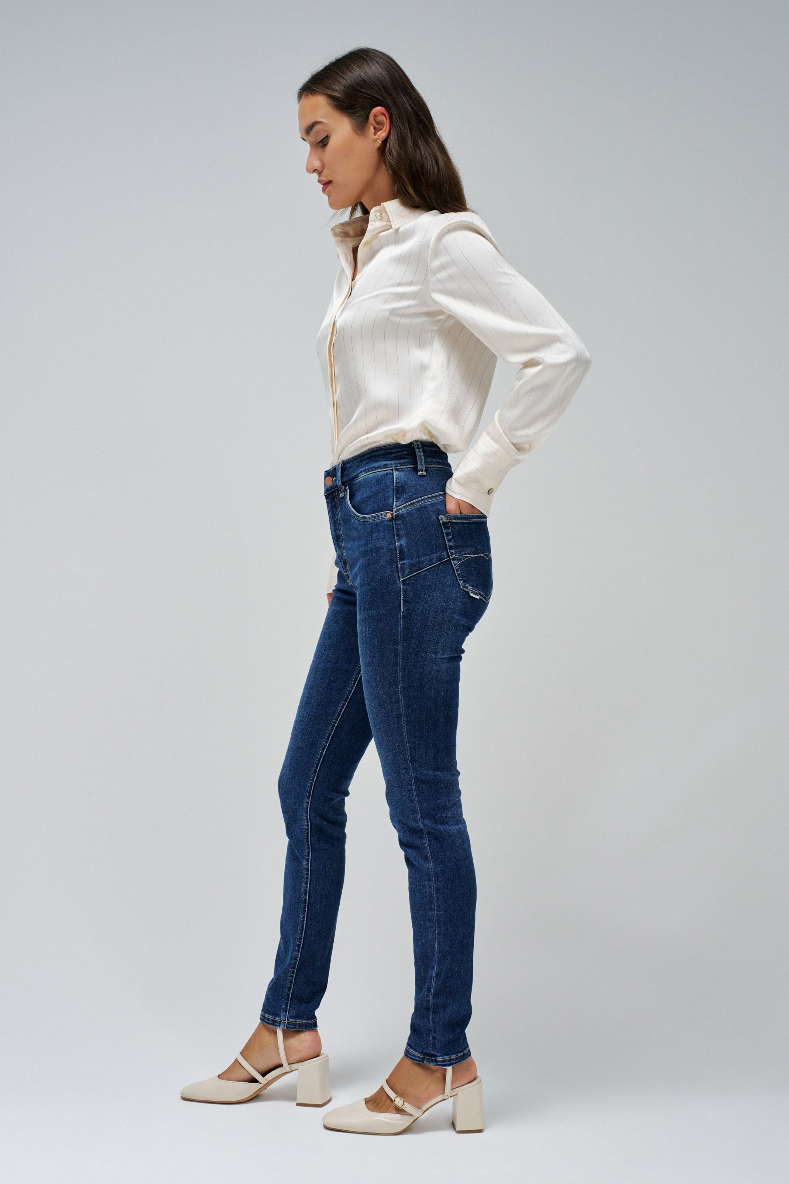 FAITH PUSH IN SKINNY JEANS