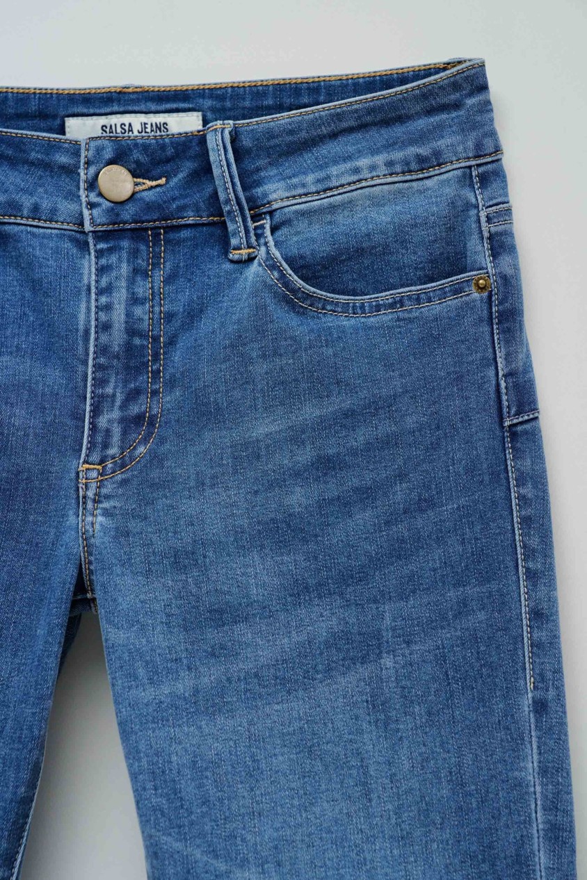 WONDER PUSH UP SKINNY JEANS