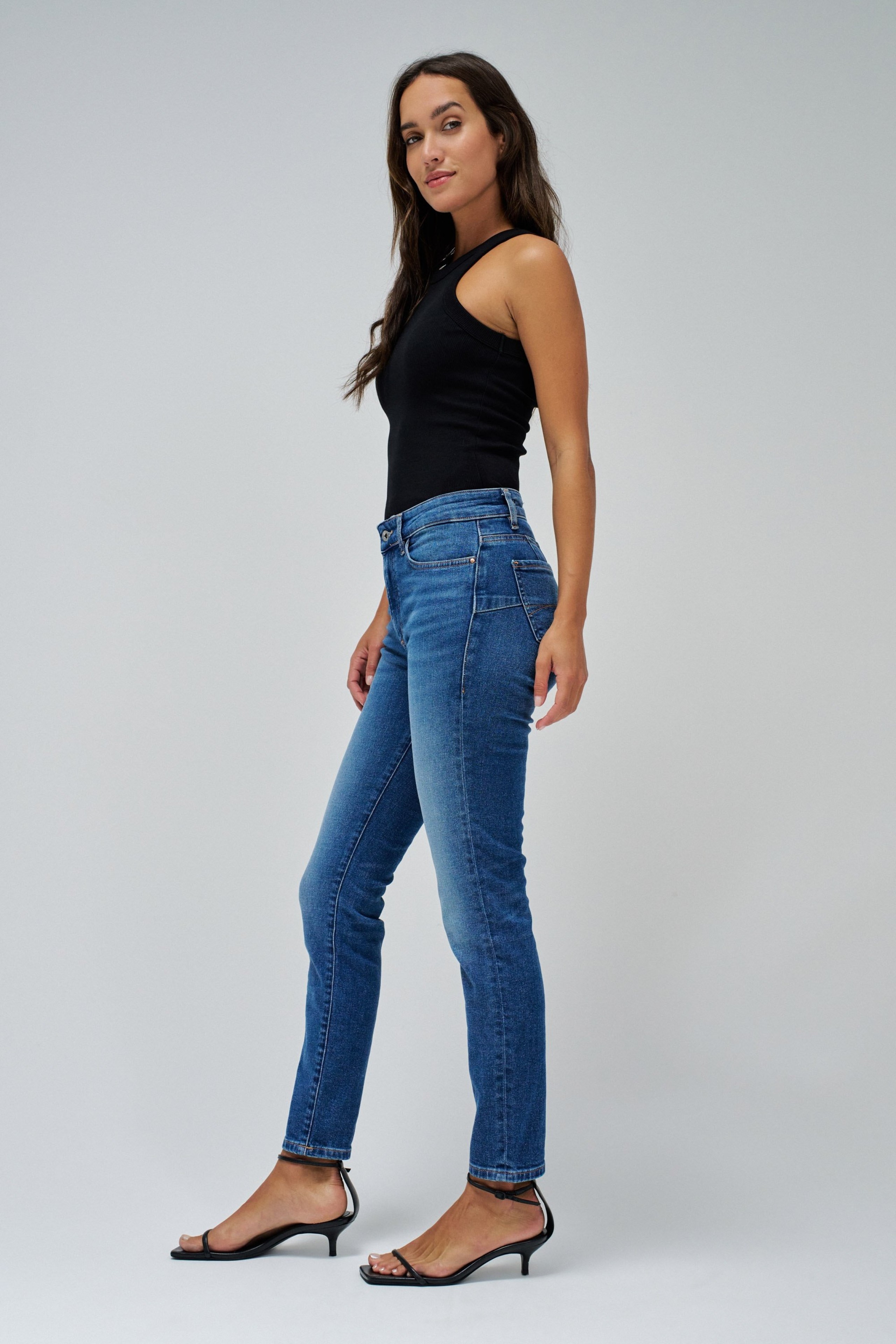 VAQUEROS DESTINY PUSH UP CROPPED SKINNY