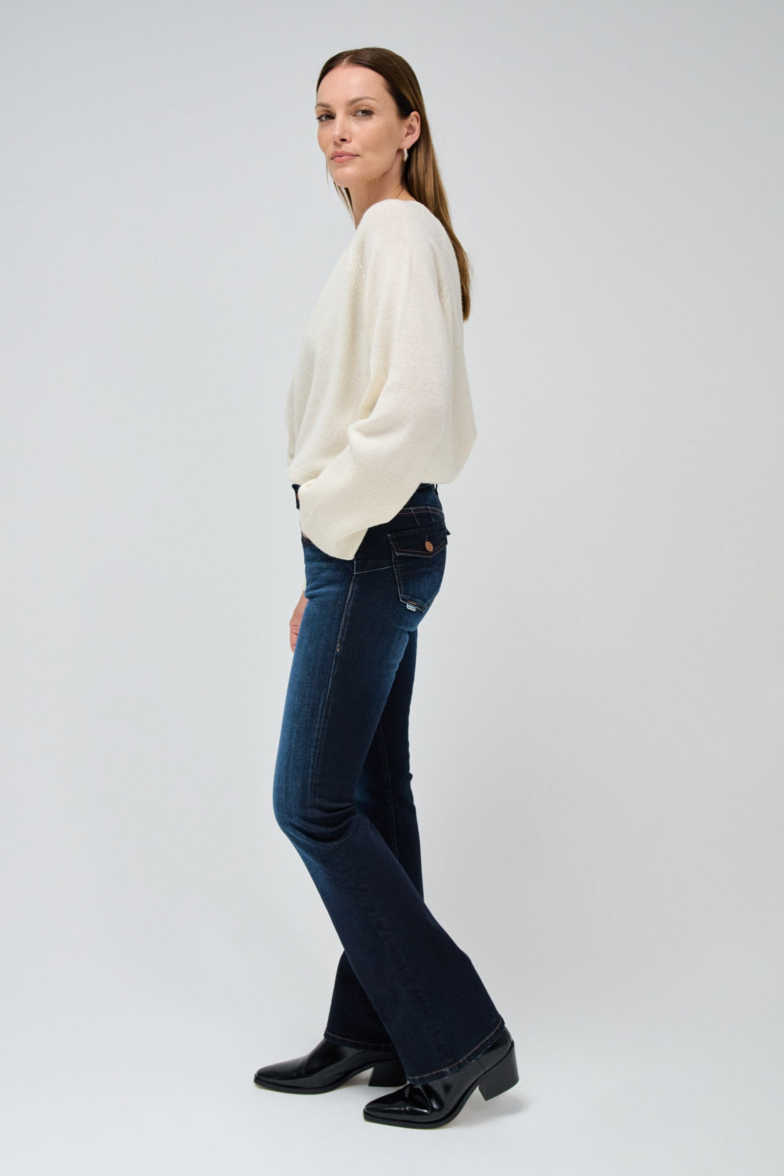 WONDER PUSH UP BOOTCUT JEANS