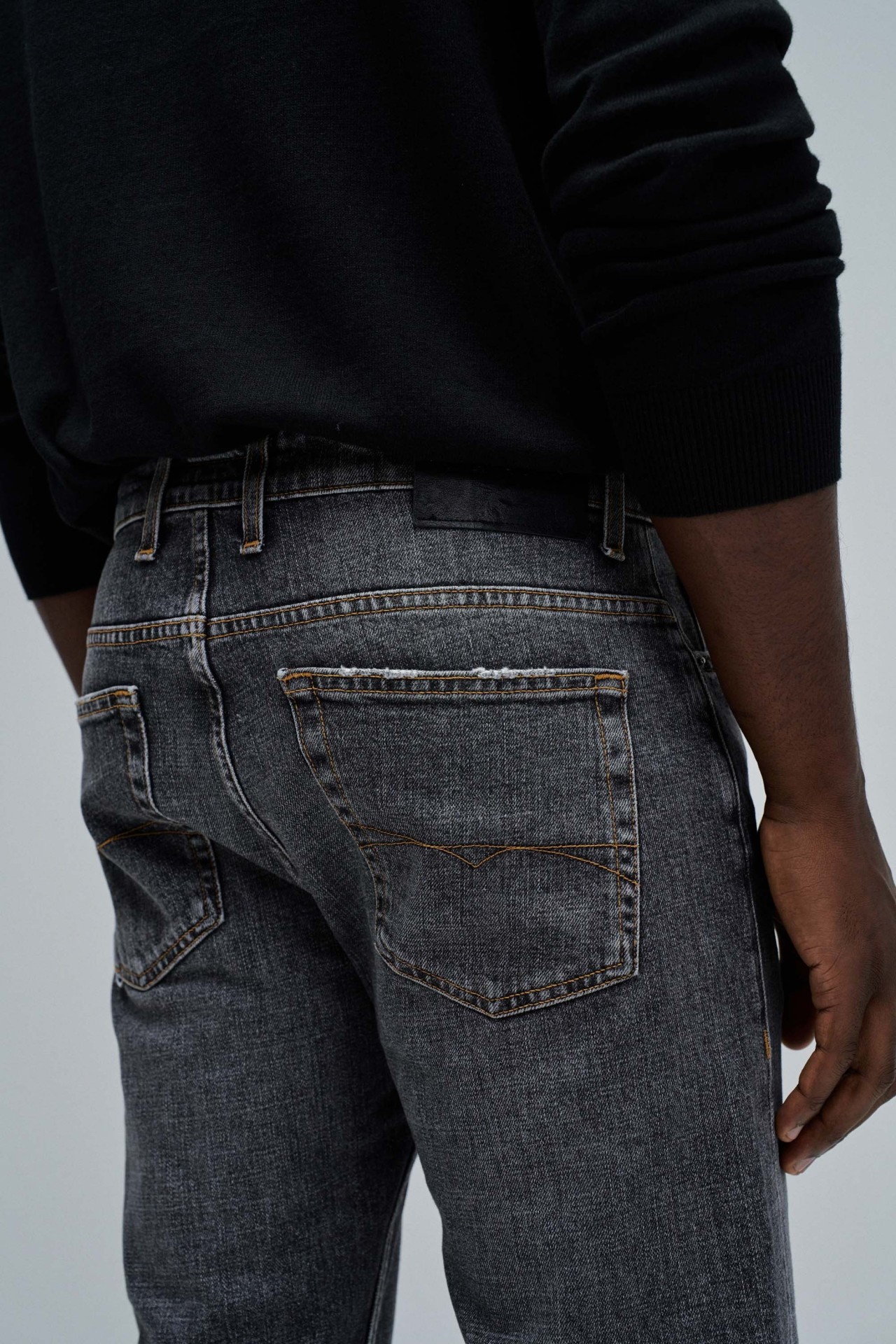 VAQUEROS SLIM FIT