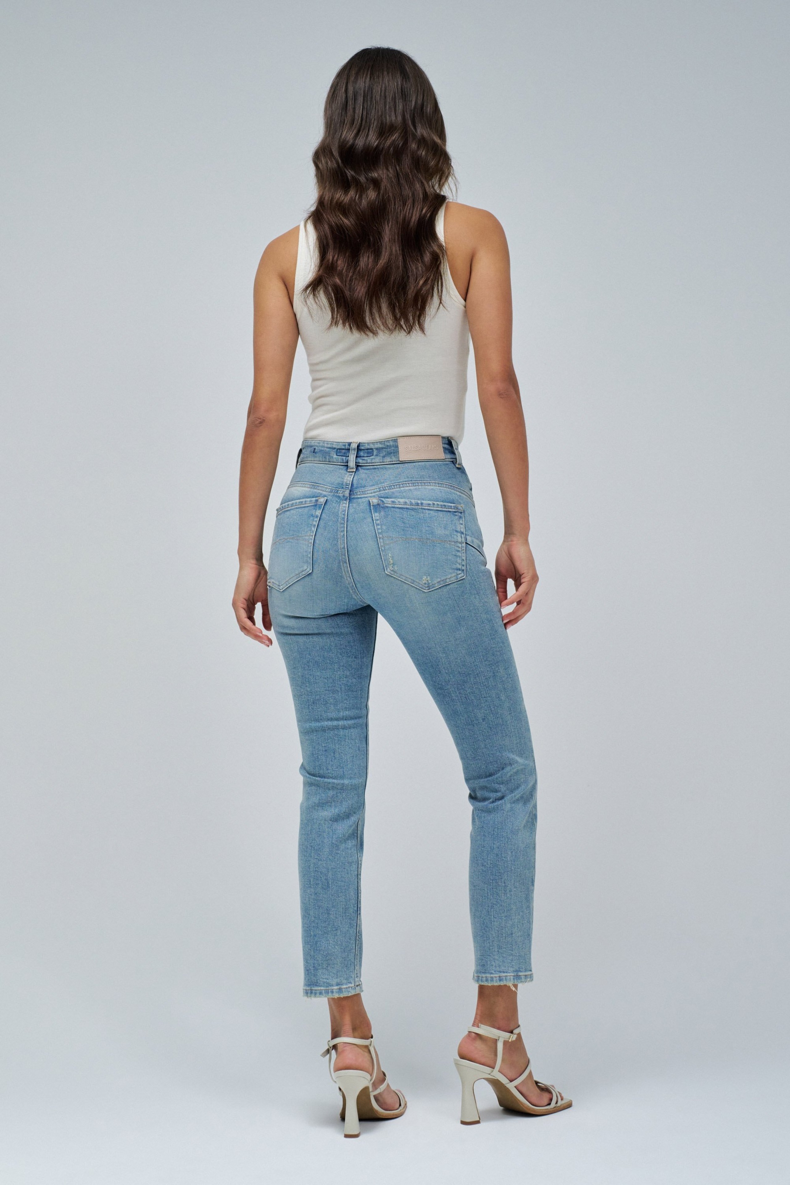 FAITH PUSH IN CROPPED SLIM JEANS