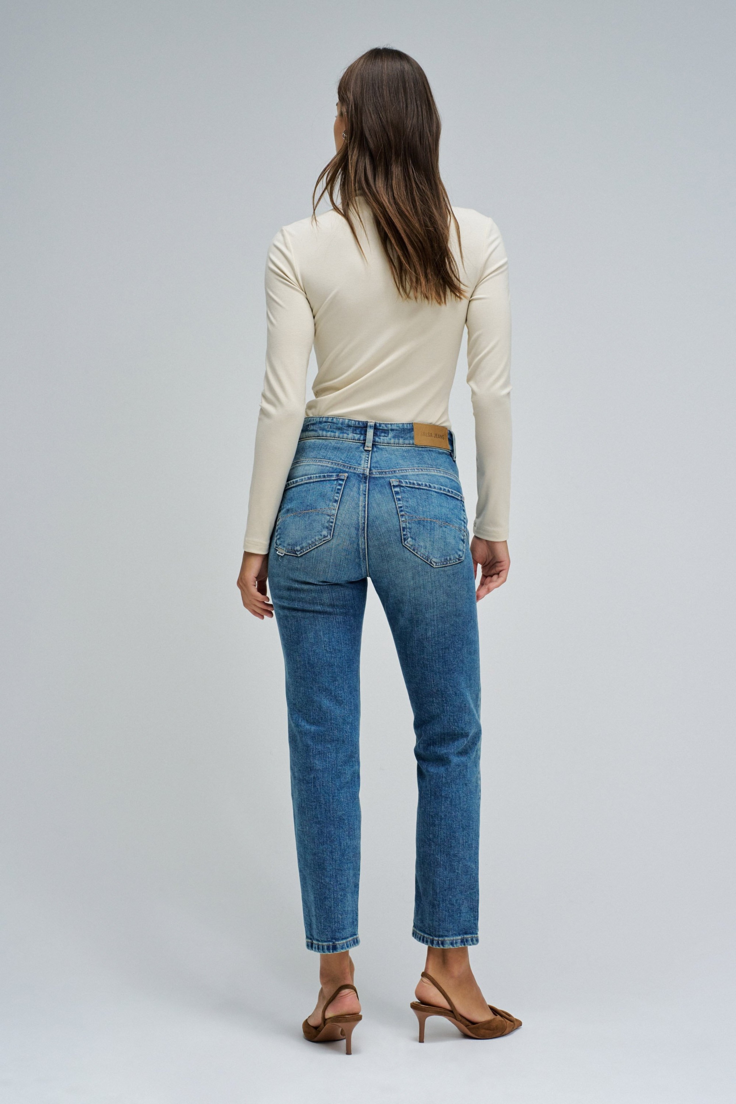 FAITH PUSH IN CROPPED SLIM JEANS