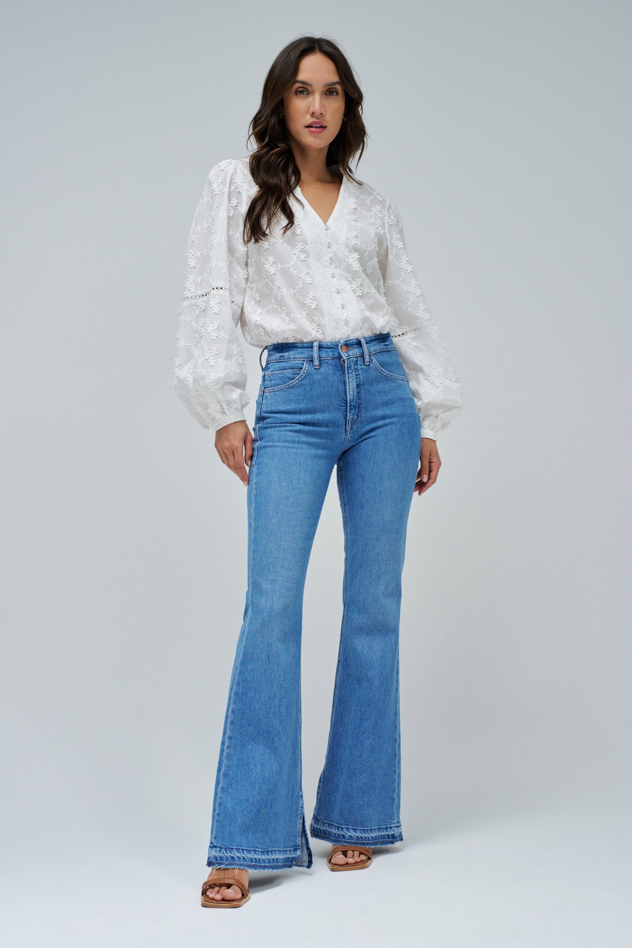 FAITH PUSH IN FLARE JEANS