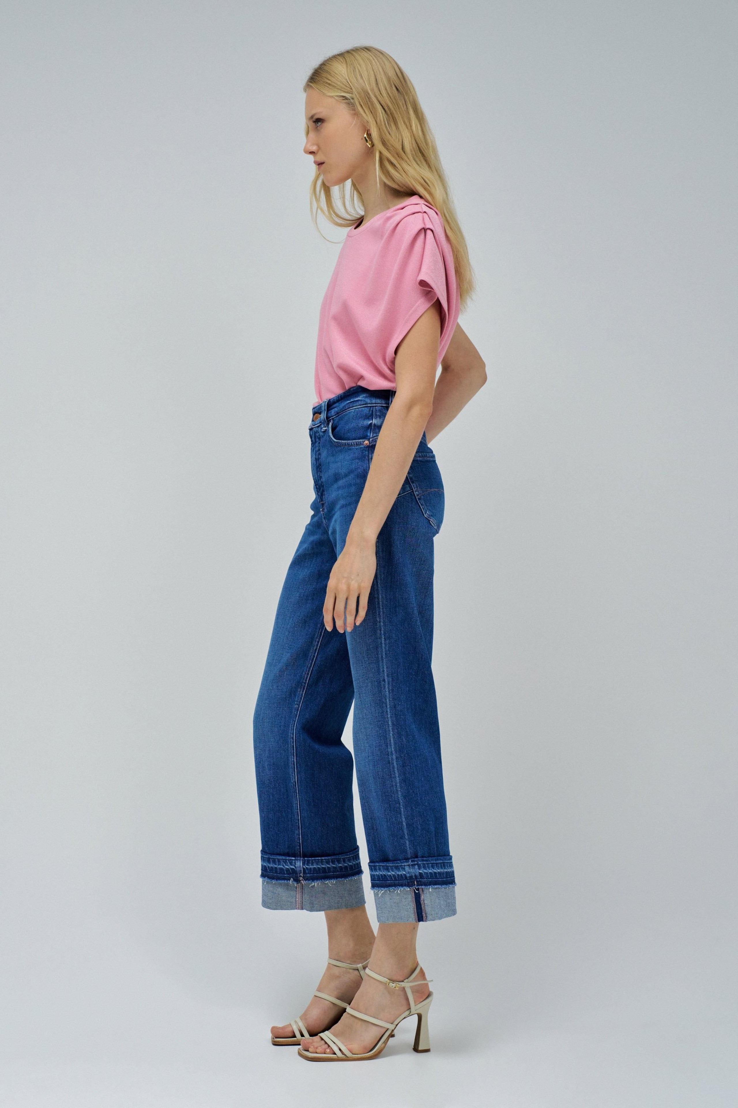 FAITH PUSH IN STRAIGHT JEANS