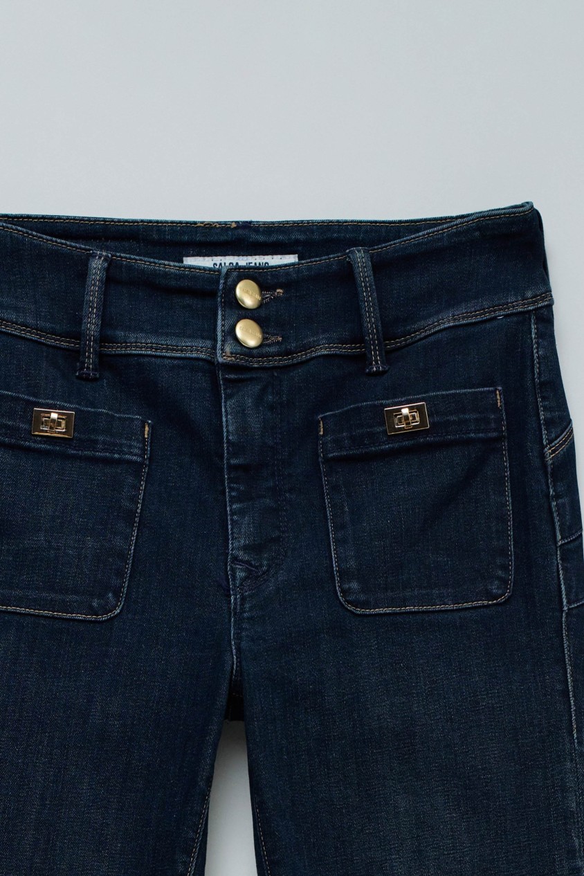 SECRET PUSH IN BOOTCUT JEANS
