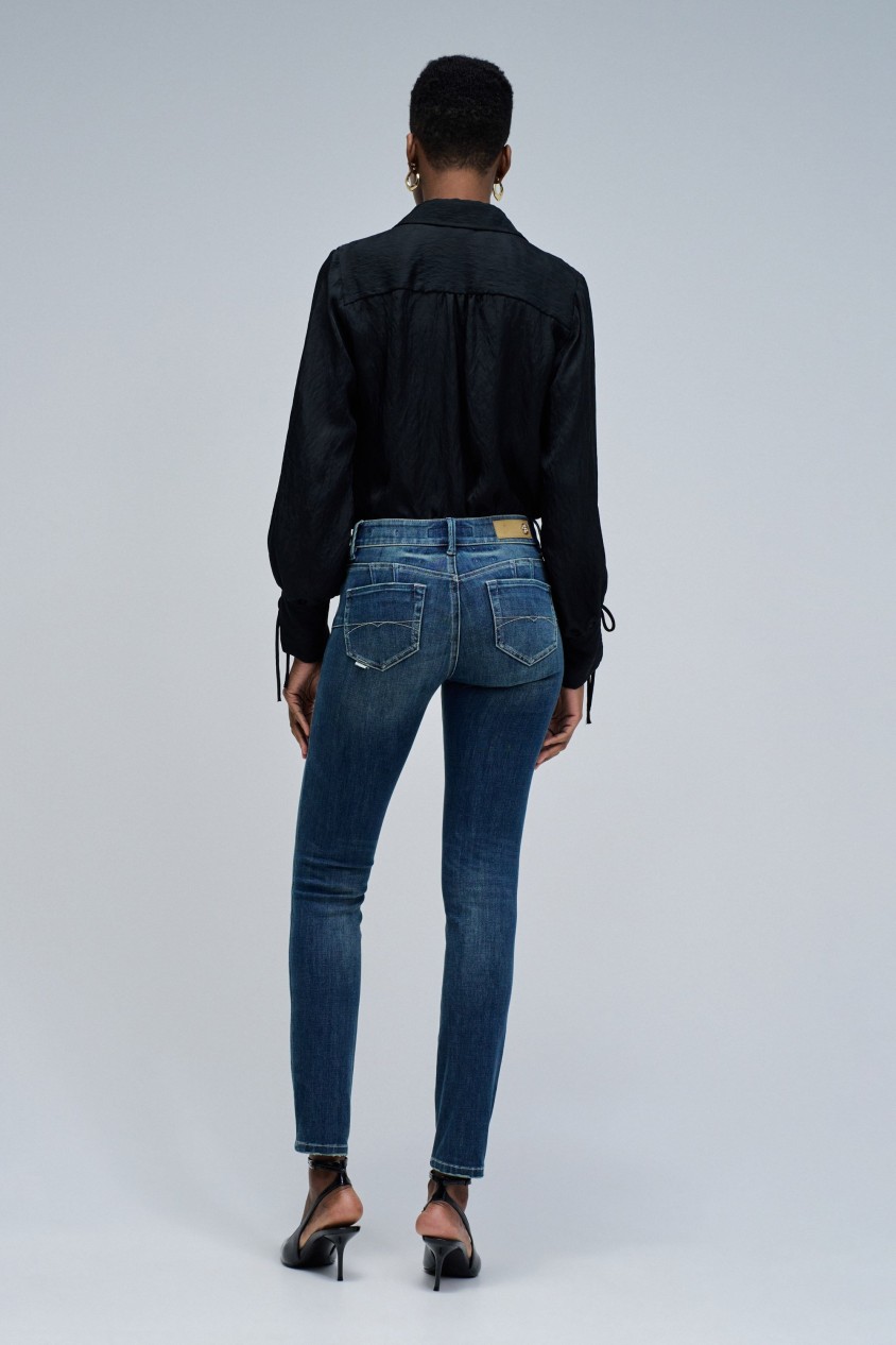 WONDER PUSH UP SKINNY JEANS