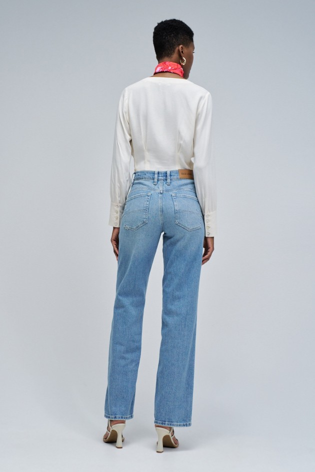 FAITH PUSH IN STRAIGHT JEANS