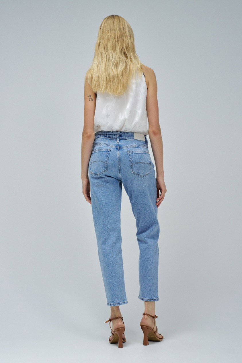 TRUE CROPPED SLIM JEANS