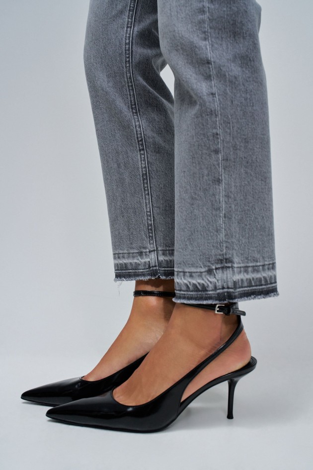 TRUE CROPPED SLIM JEANS