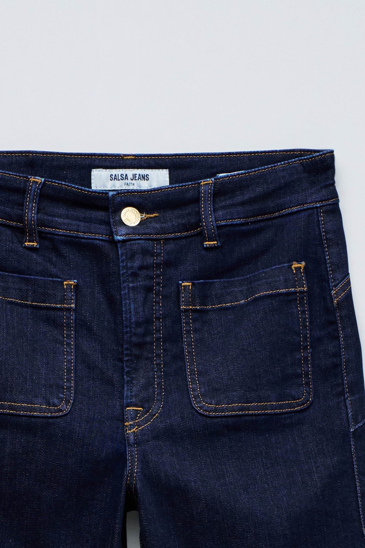 FAITH PUSH IN CROPPED FLARE JEANS