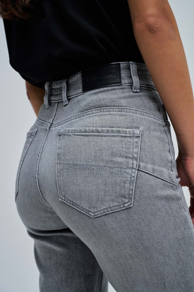 FAITH PUSH IN STRAIGHT JEANS