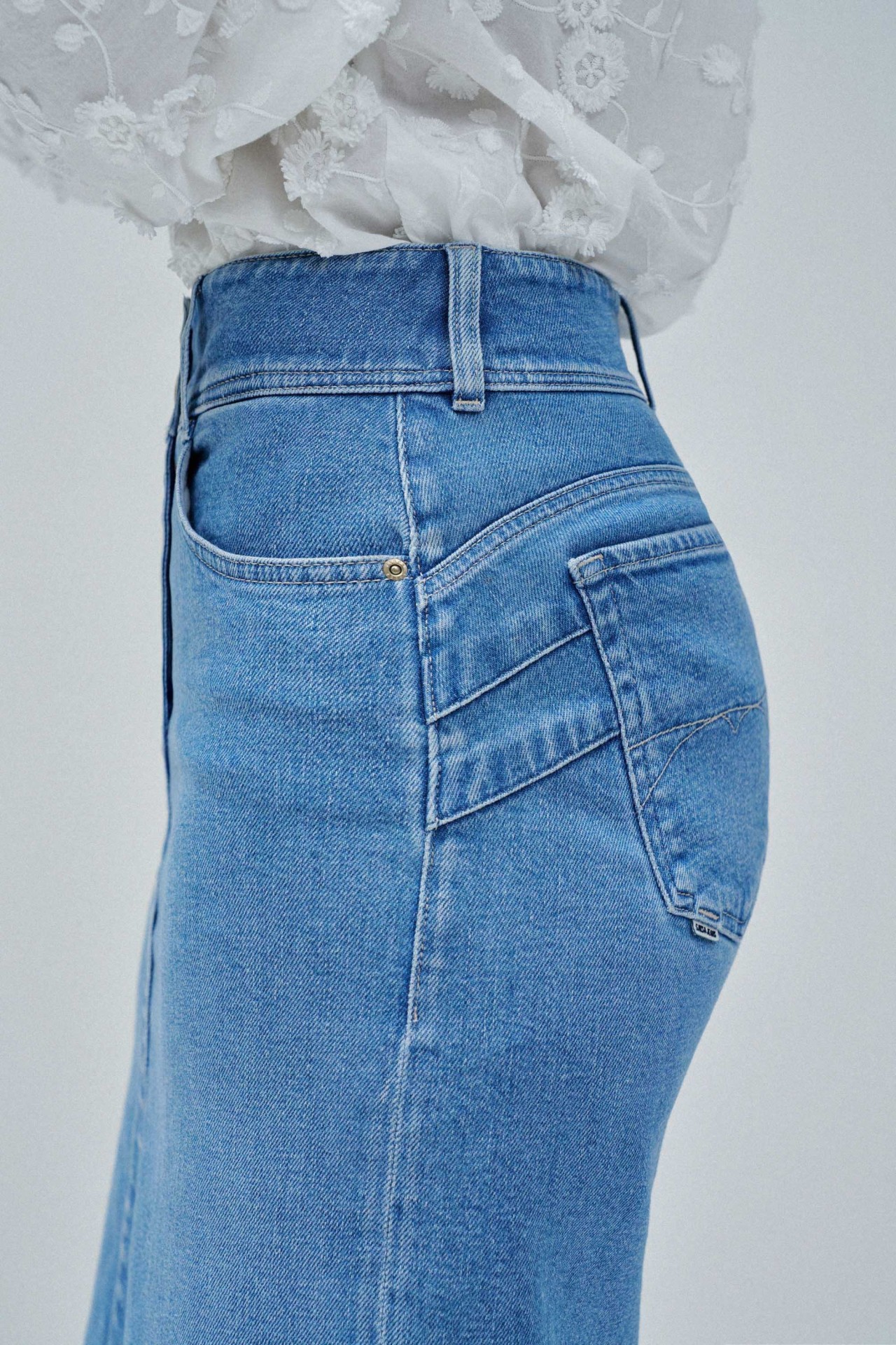 FALDA SECRET PUSH IN MIDI